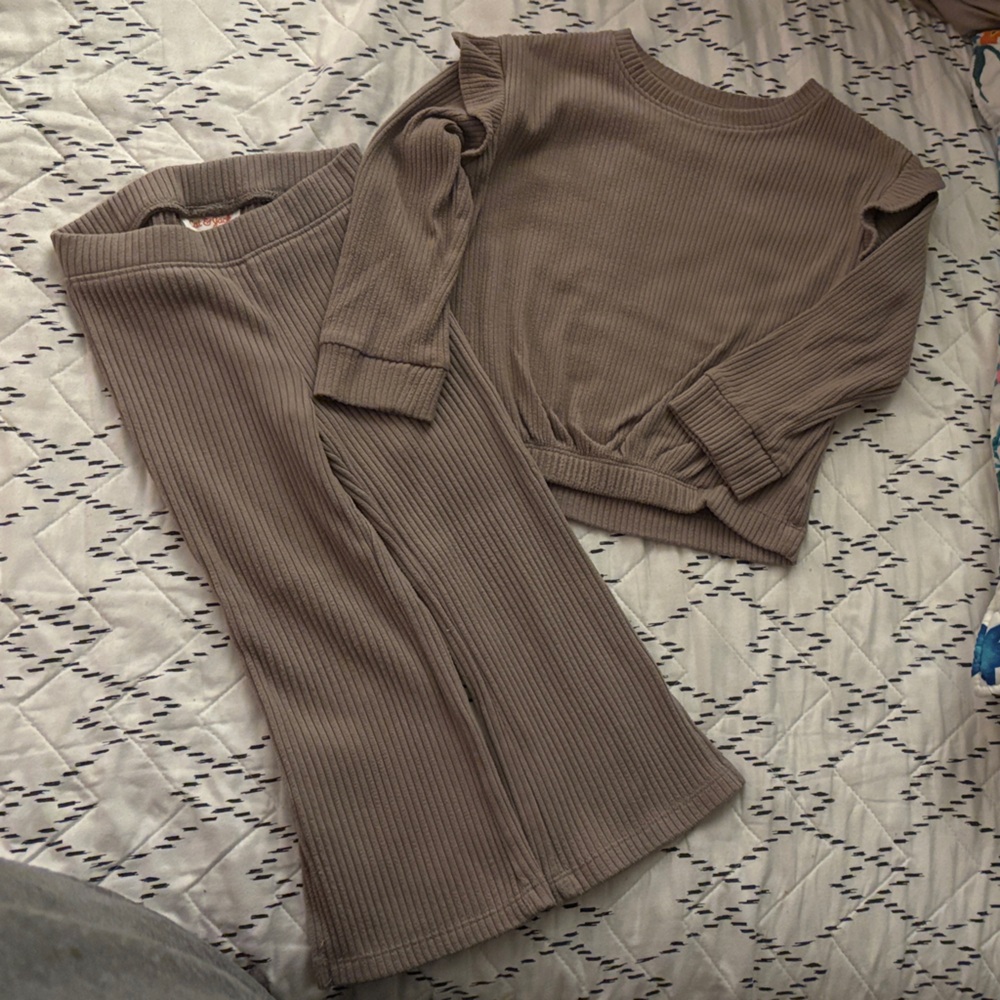 Ribbed Taupe Knit Top and Pants Set